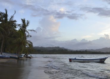 Descubra qué hace tan especial a Puerto Viejo, Costa Rica, con estos consejos.